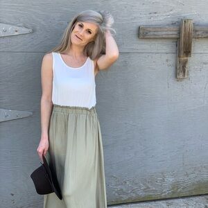 Two-Tone Sleeveless Dress